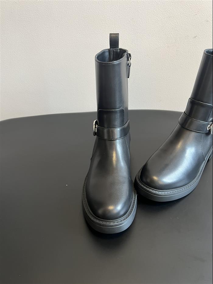 20251128174646324 380